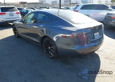 2017 Tesla Model S 60/75 z USA, uszkodzony, nr VIN 5YJSA1E15HF225167